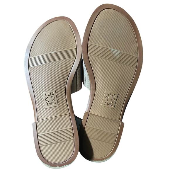 Naturalizer Womens Faryn Soft Gold Slide Sandals Flats 7 W - Picture 2 of 3